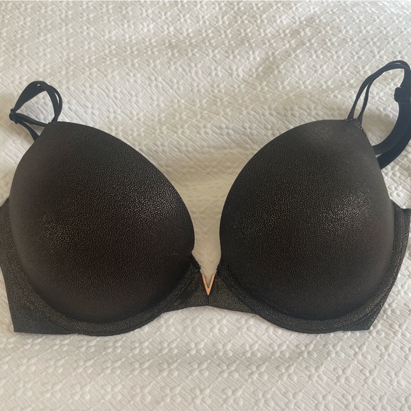 Victoria’s Secret Push-up Bra - Picture 2 of 4